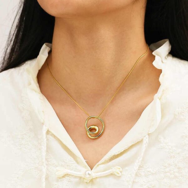 Irregular hollow heart 18K Gold Antitarnish necklace(Golden) - Image 2