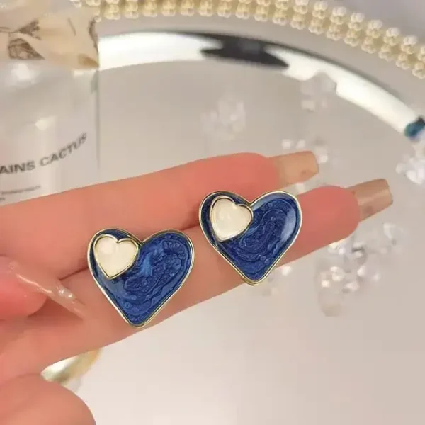 Double side heart enamel 2 in 1 stud - Image 5