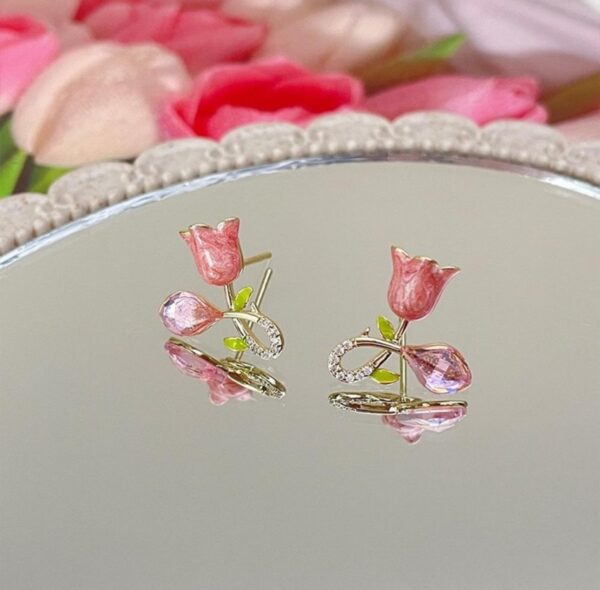 Cute bend pink tulip