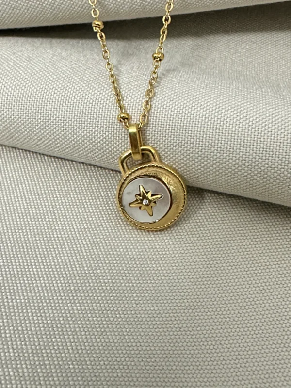 18k gold plated on 316L stainless steel compass necklace