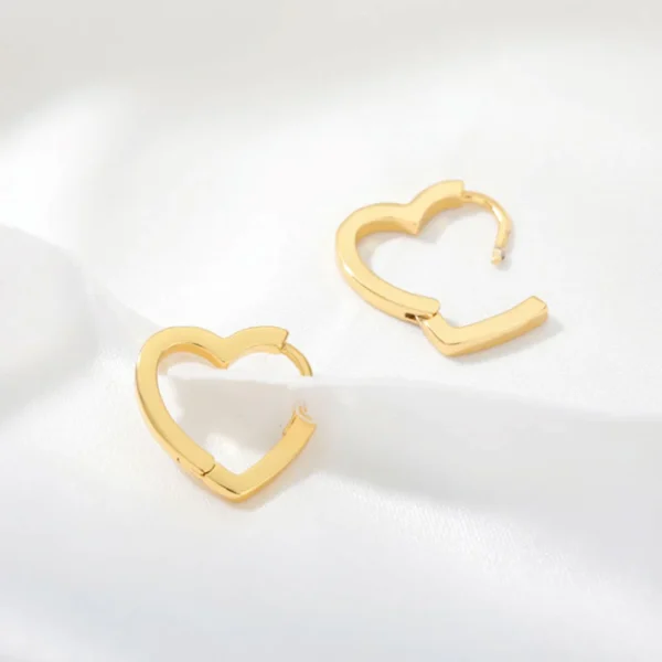 Heart mini hoops 18K Gold on 316L Stainless steel Antitarnish - Image 6