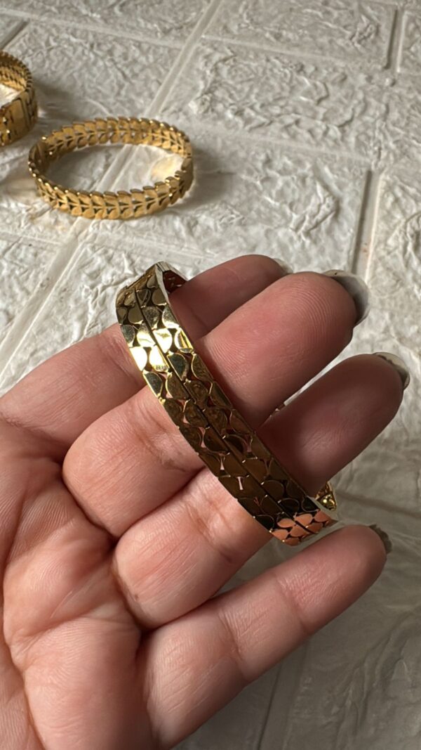 18k gold plated on 316L stainless steel Nova bracelet - Image 2