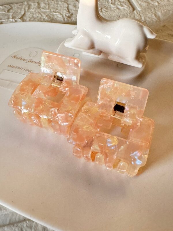 1 piece marble pattern premium quality holographic Korean hairclip - Image 2