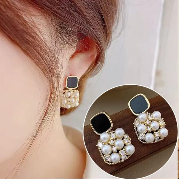 Princess pearl earrings - Image 3