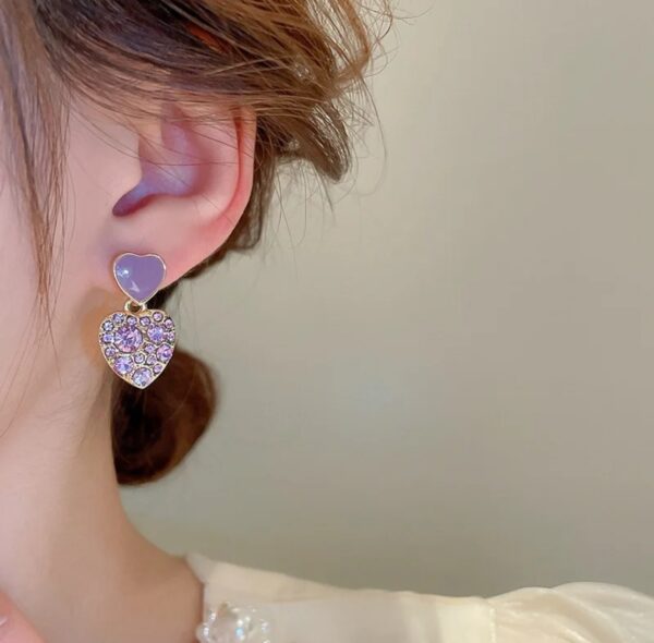 Rhinestone heart of purple love earring - Image 2