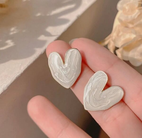 White heart enamel - Image 2