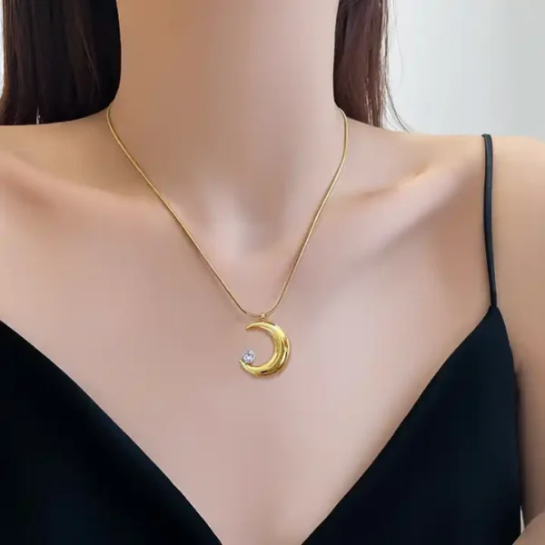 18k gold plated on Stainless Steel Anti Tarnish Moon AD stone pendant - Image 3