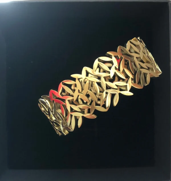 18k gold plated on 316L stainless steel golden cuff bracelet - Image 2