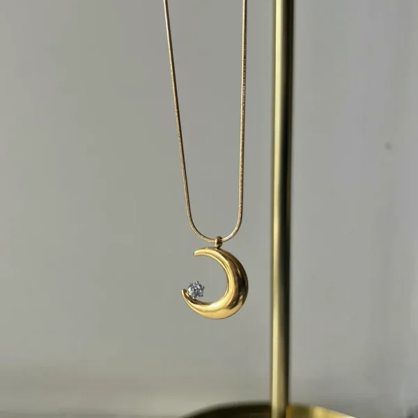18k gold plated on Stainless Steel Anti Tarnish Moon AD stone pendant - Image 4
