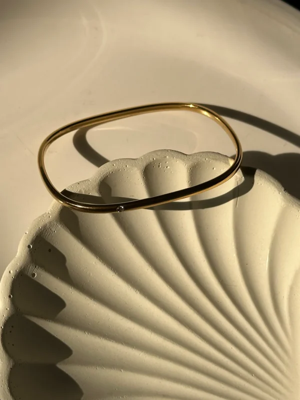 18K gold plated on 316L stainless steel Square Bangle type - Image 6