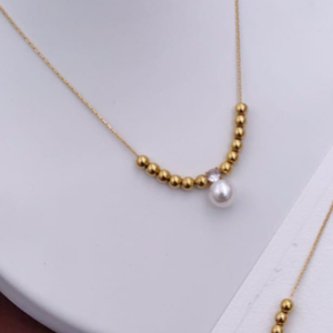 18k gold plated on 316L stainless steel centre pearl necklace