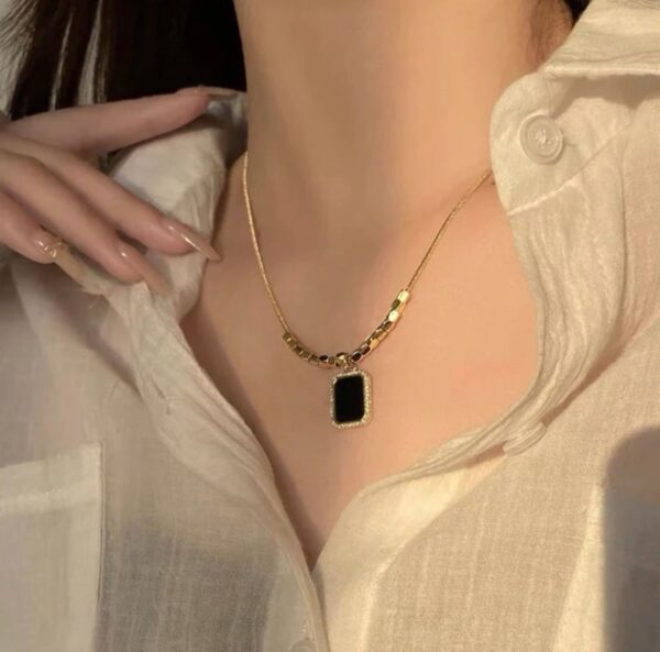 16square beads black pendant 18K Gold Plated Necklace