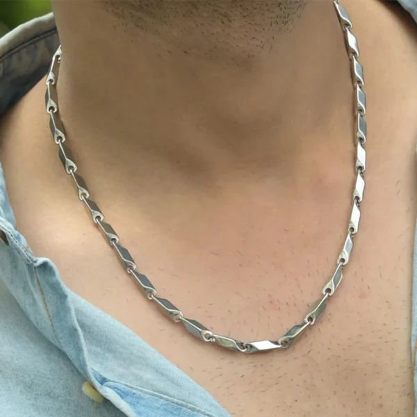 Men’s AntiTarnish stainless steel Chain 22'inch - Image 3