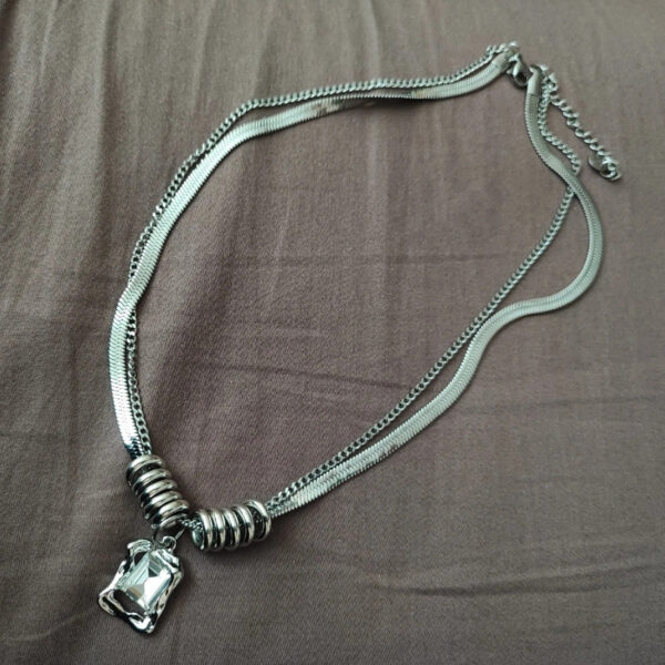 Hiphop white stone 2 layer unisex necklace - Image 4