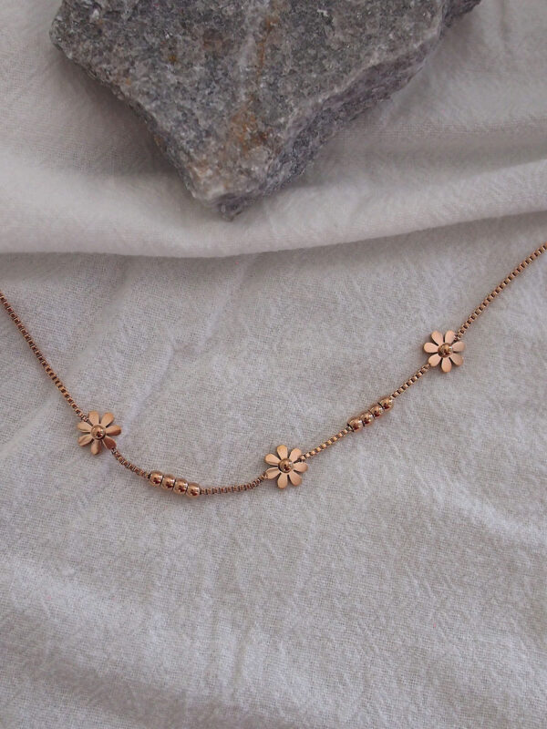 AntiTarnish stainless steel Rose gold plated flower chain Anklet - Image 4
