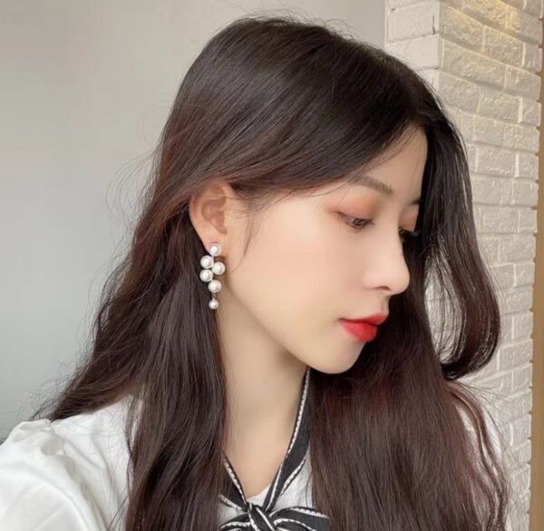 Full round pearl drop earrings