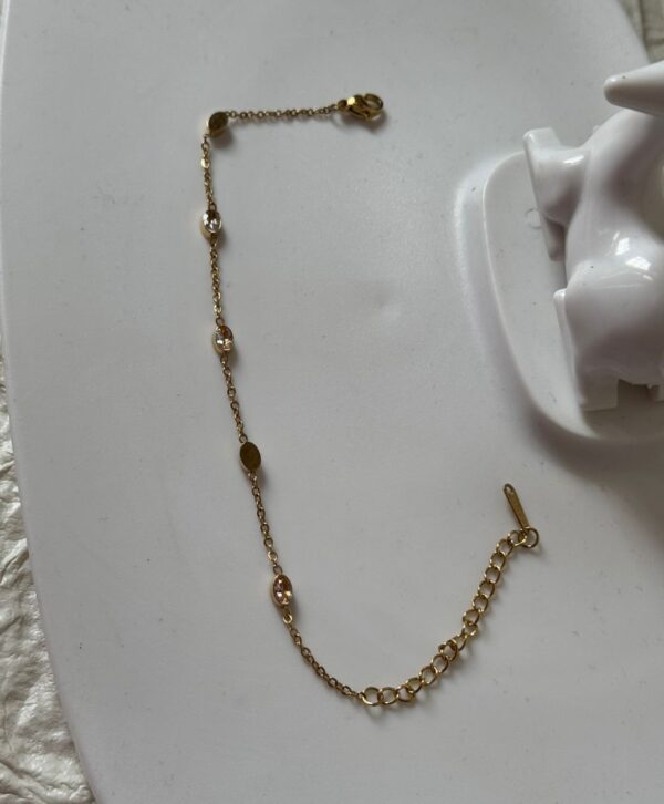 18k gold plated on stainless steel minimal Oval stone chain bracelet