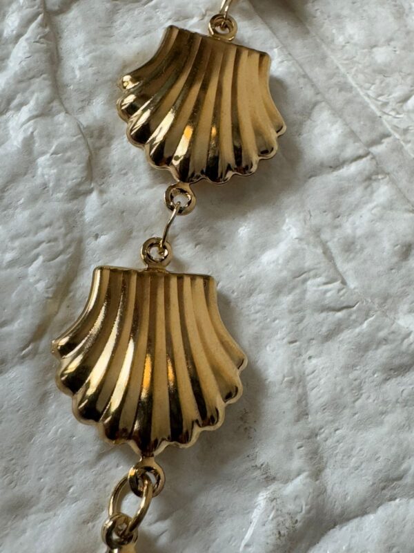 18k gold plated on stainless steel Sounded Shell chain bracelet - Image 4