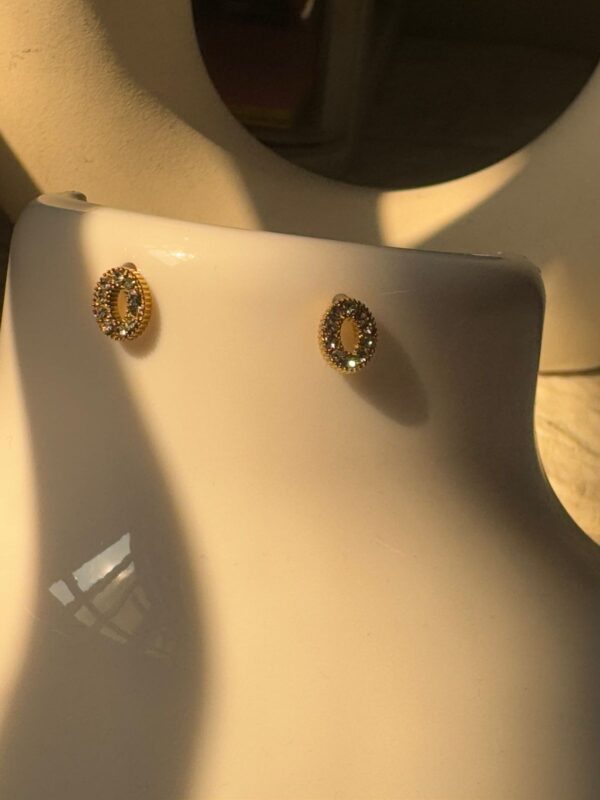 18k Gold plated on stainless steel micro Antitarnish stud