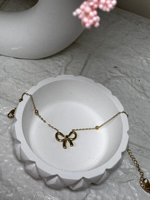 18k gold plated on stainless steel Minimal Bow chain Antitarnish bracelet - Image 3