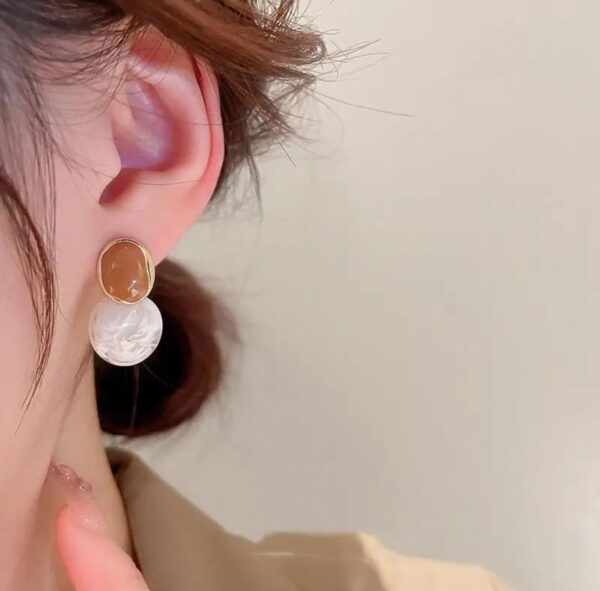 Brown and half white marble earrings - Image 3