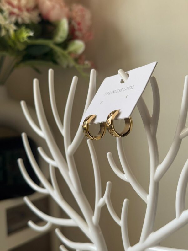 18k gold plated on Stainless steel star sparkle mini hoops Antitarnish - Image 3