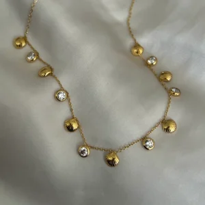 18k gold plated on Stainless Steel Anti Tarnish mini shell necklace