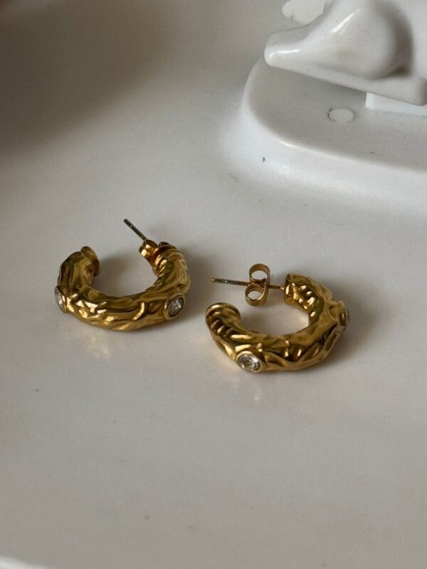 18k Gold plated on stainless steel semi hoops hammered texture Antitarnish stud - Image 5