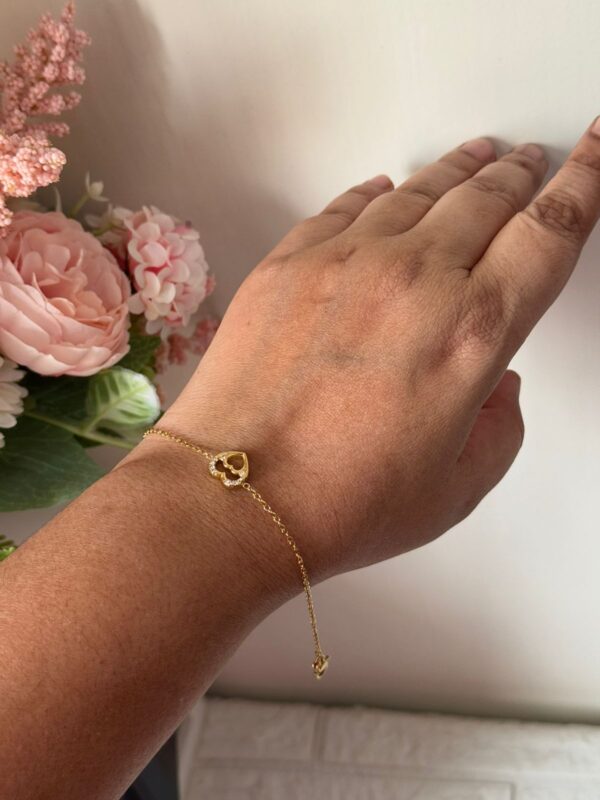 18k gold plated on stainless steel minimal lovable couple heart chain bracelet - Image 5
