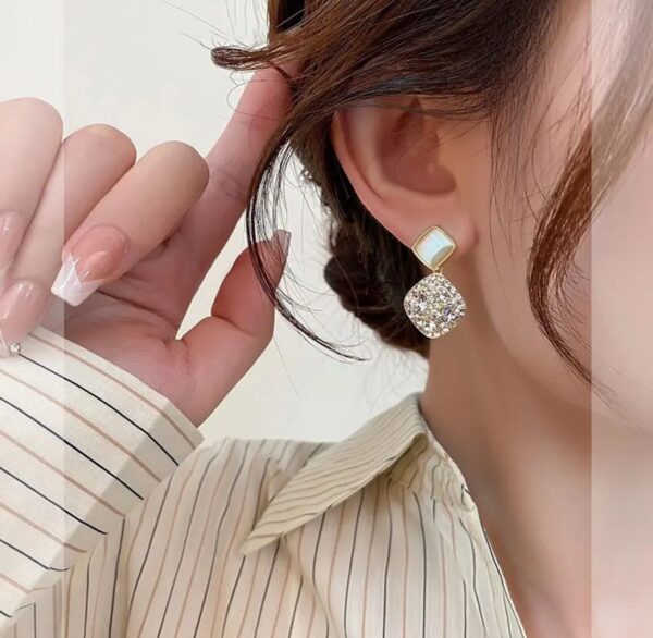 Sandal color watery stone korean style earrings - Image 2