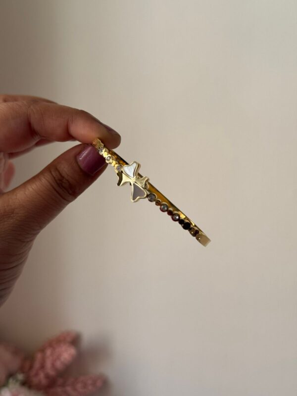 Butterfly minimal 18k gold plated on Stainless Steel anti tarnish bracelet - Image 2