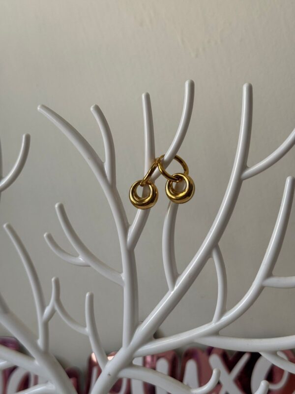 Circle Hoops 18k Gold plated on stainless steel Antitarnish - Image 5