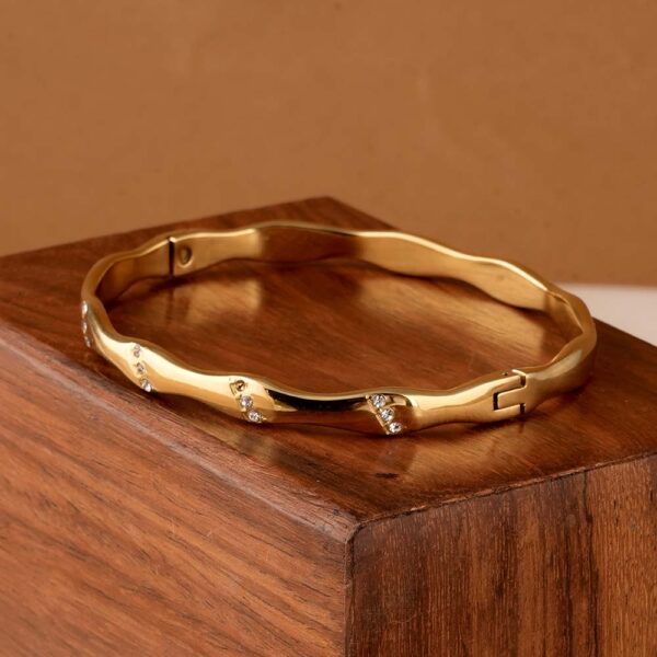 Wave alter stone 18k gold plated on Stainless Steel anti tarnish bracelet - Image 3