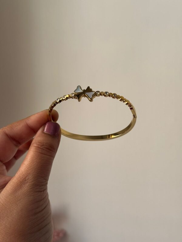 Butterfly minimal 18k gold plated on Stainless Steel anti tarnish bracelet - Image 5