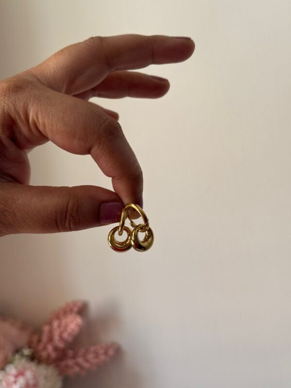 Circle Hoops 18k Gold plated on stainless steel Antitarnish - Image 6