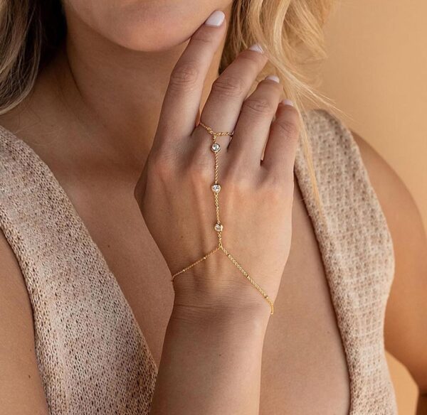 Hand Chain Antitarnish 18k gold plated on stainless steel