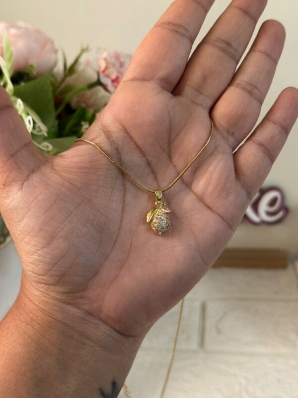 Pineapple design 18K gold plated on Stainless Steel Anti Tarnish necklace
