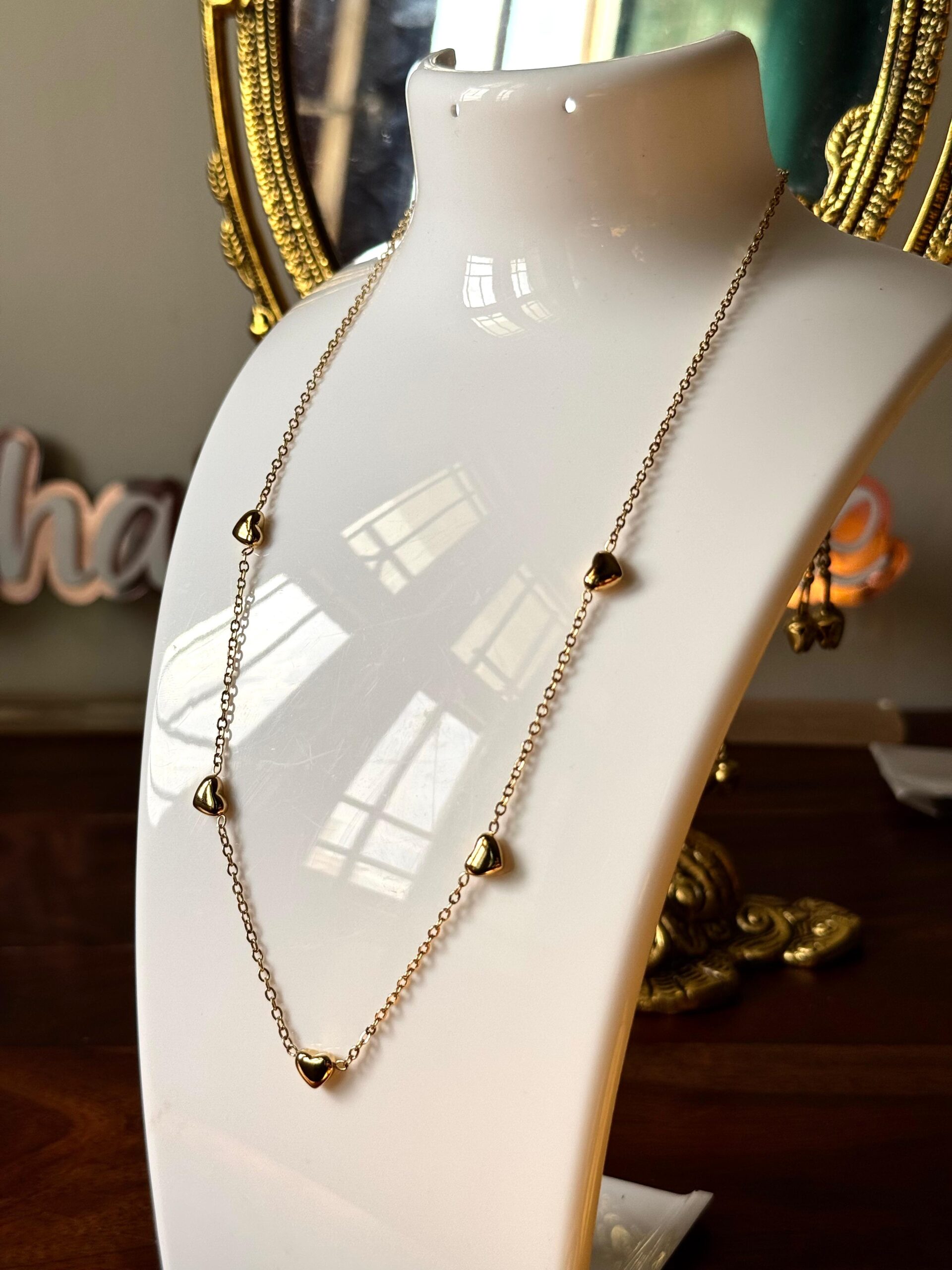 Elegant heart design 18K gold plated on Stainless Steel Anti Tarnish necklace - Image 3