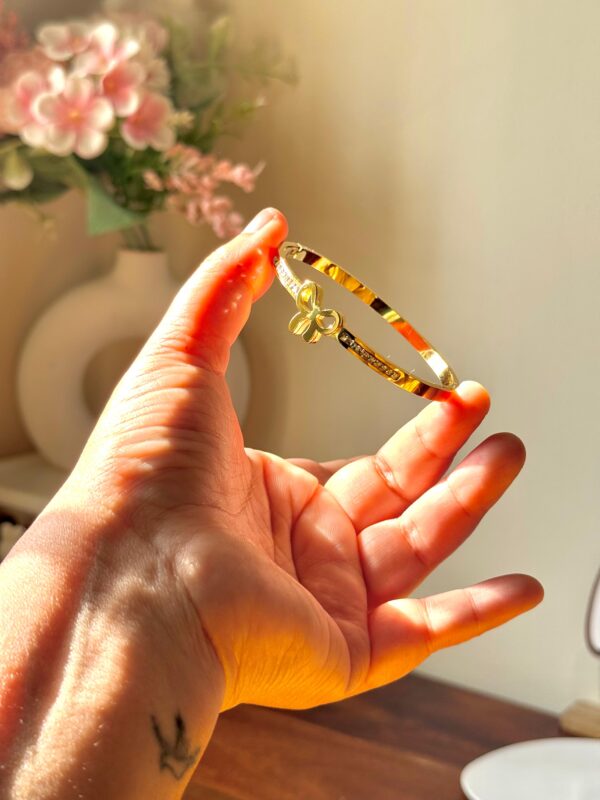 Bow zircon 18k gold plated on Stainless Steel anti tarnish bracelet - Image 6