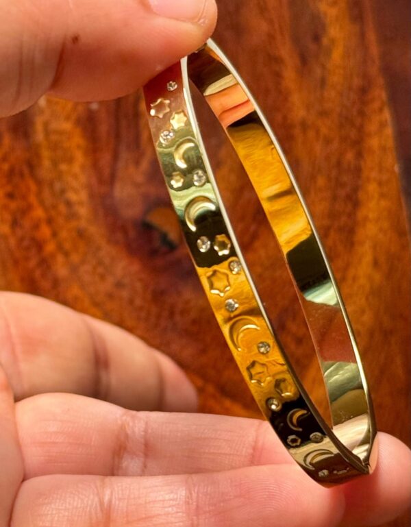 Moon & Star design 18k gold plated on Stainless Steel anti tarnish bracelet