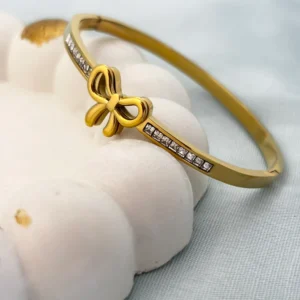 Bow zircon 18k gold plated on Stainless Steel anti tarnish bracelet
