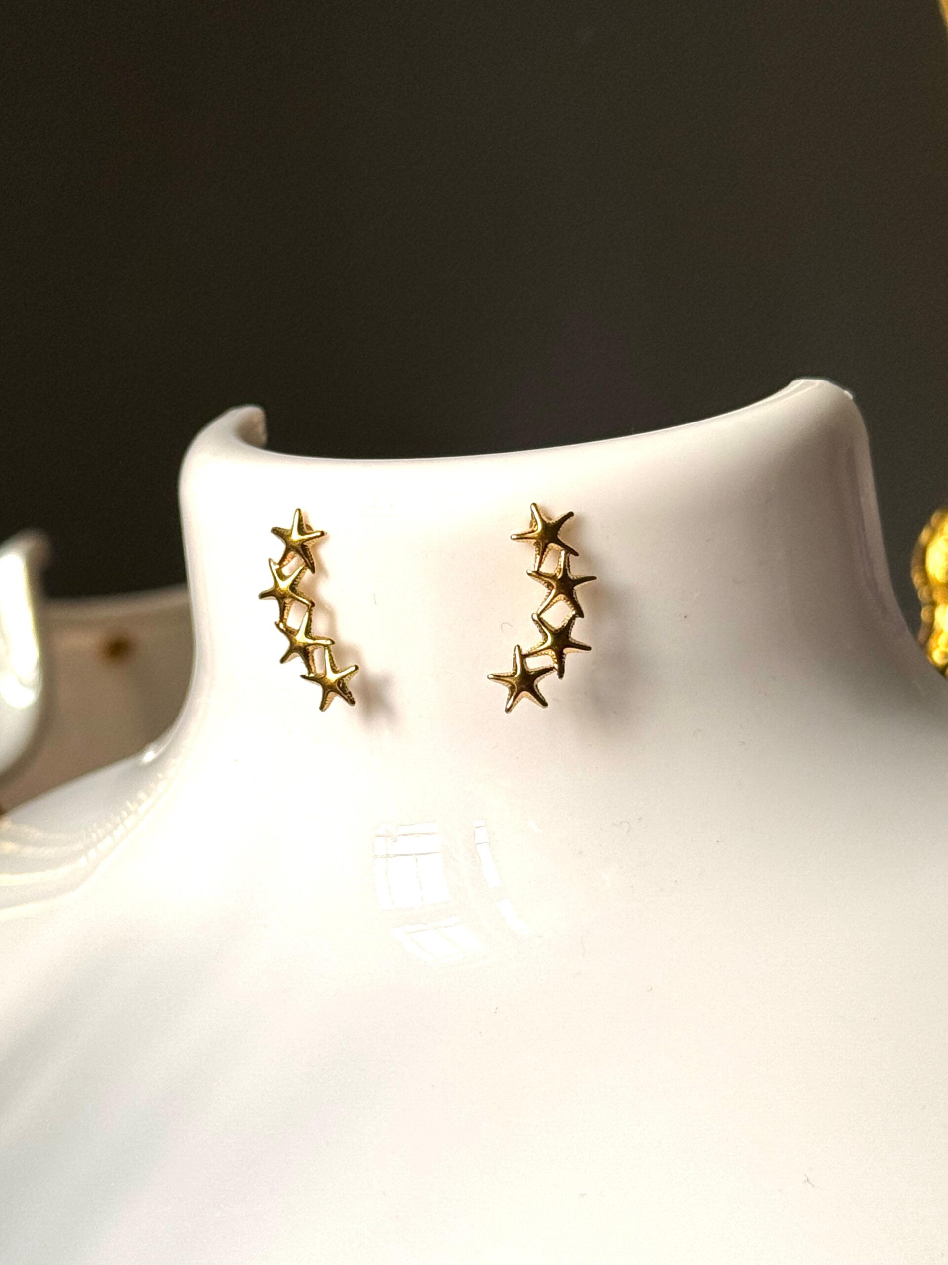 Multi stars Antitarnish 18k Gold plated on stainless steel side look stud - Image 3