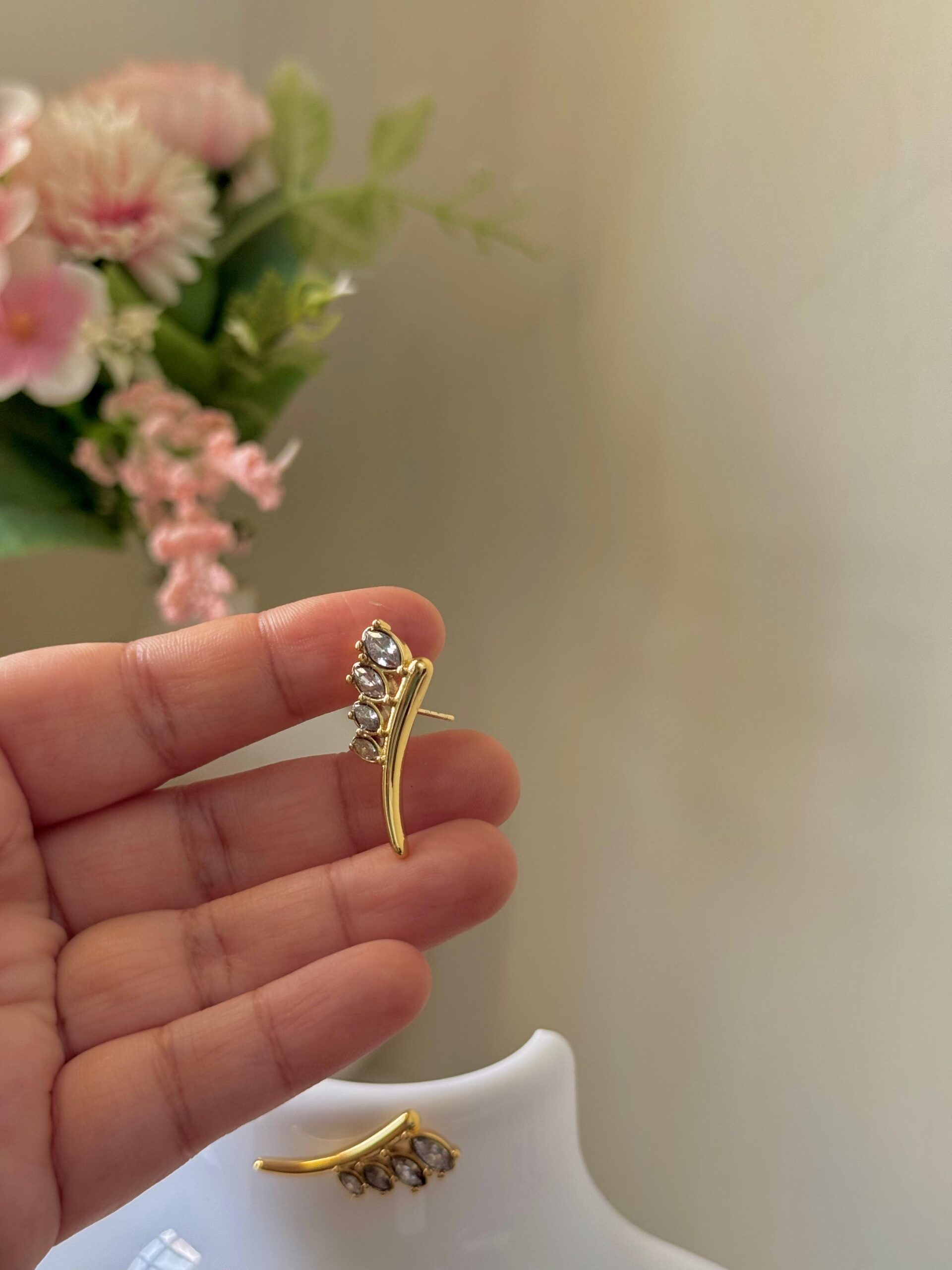 Boat shape stone filled Antitarnish 18k Gold plated on stainless steel side look stud - Image 2