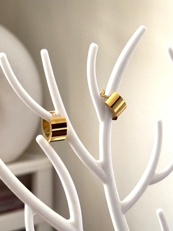 Bold trendy Hoops 18k Gold plated on stainless steel Antitarnish - Image 5