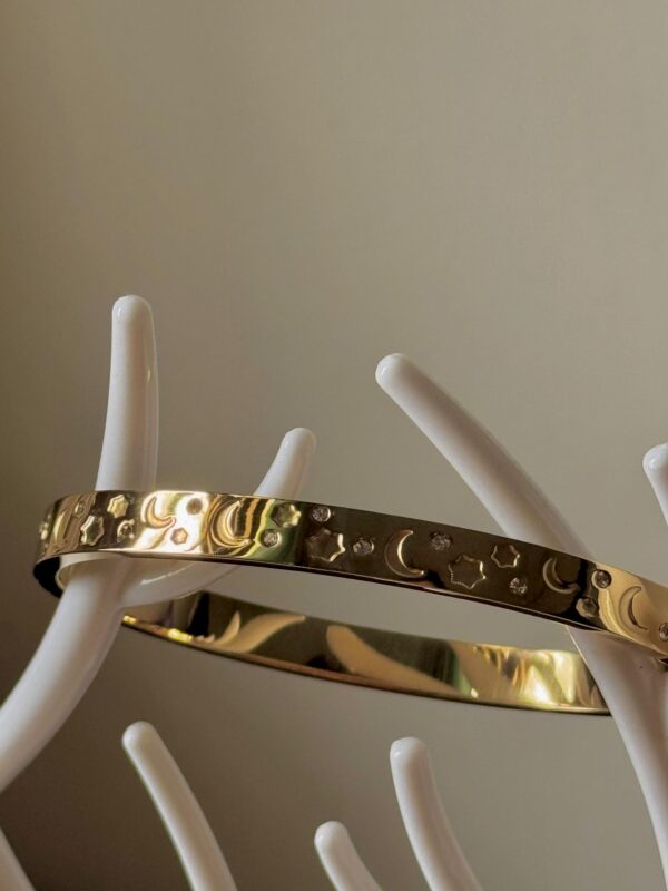Moon & Star design 18k gold plated on Stainless Steel anti tarnish bracelet - Image 5