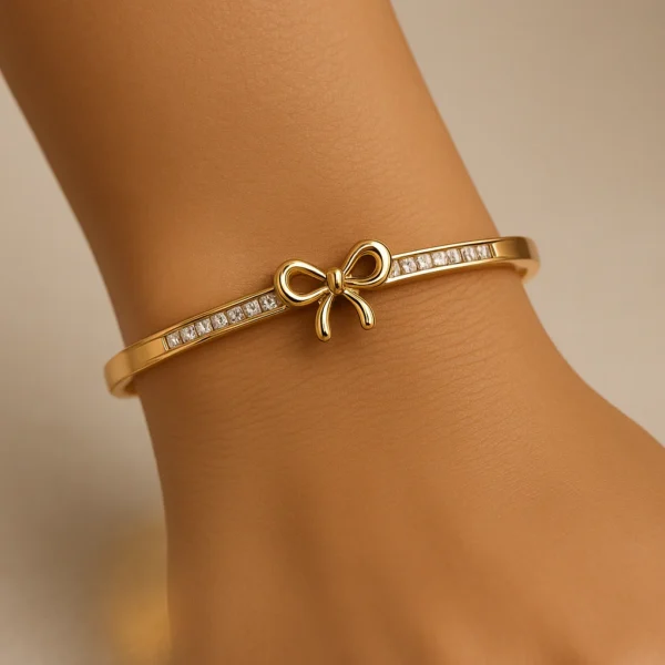 Bow zircon 18k gold plated on Stainless Steel anti tarnish bracelet - Image 3