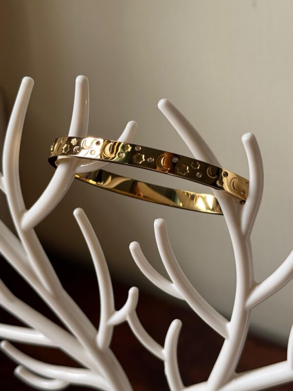 Moon & Star design 18k gold plated on Stainless Steel anti tarnish bracelet - Image 6