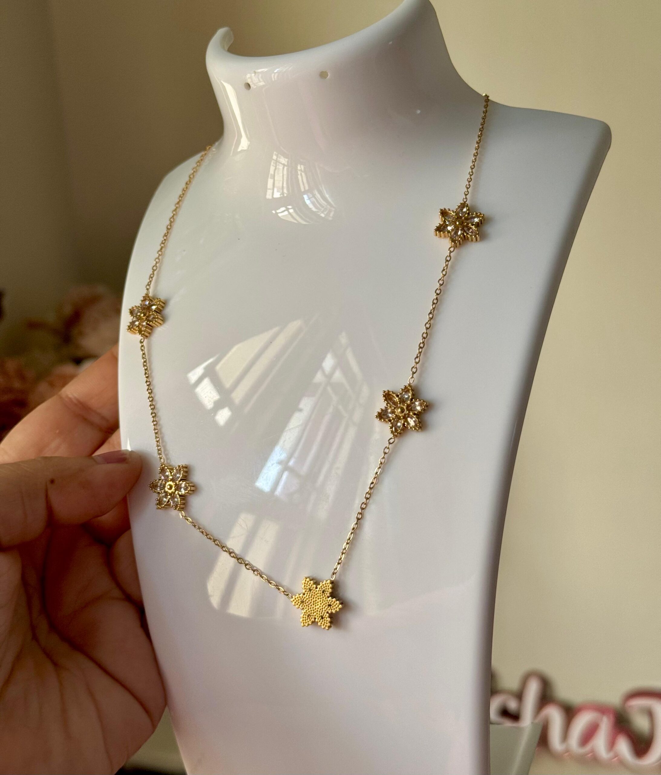 White starfish design 18K gold plated on Stainless Steel Anti Tarnish necklace - Image 2