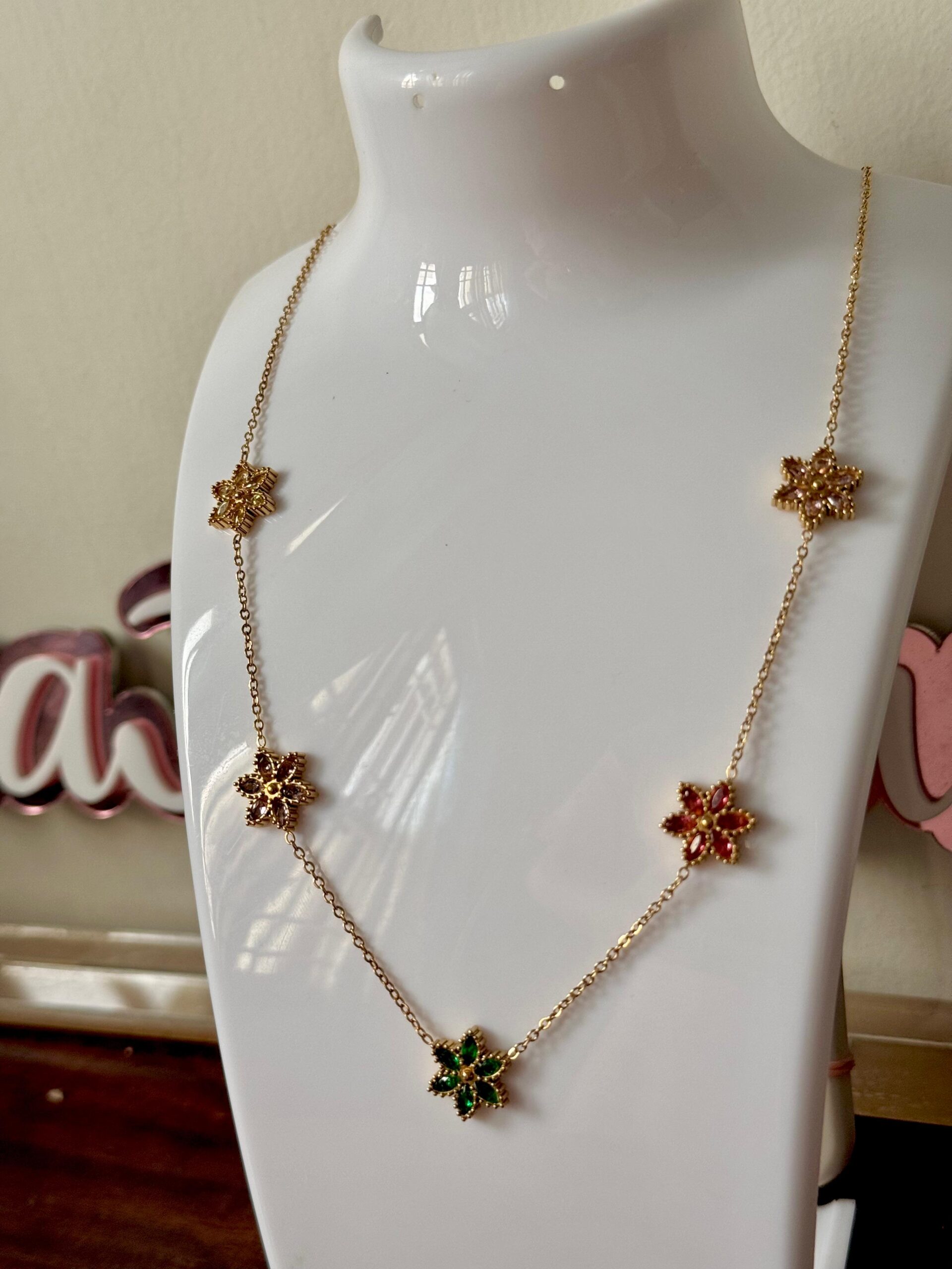 Color starfish design 18K gold plated on Stainless Steel Anti Tarnish necklace - Image 6