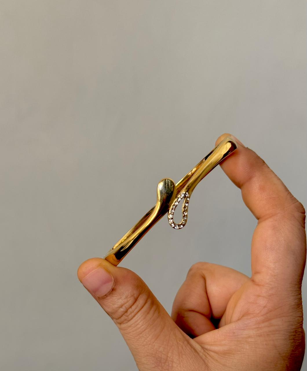 Trendy tear drop 18k gold plated on Stainless Steel anti tarnish bracelet - Image 9